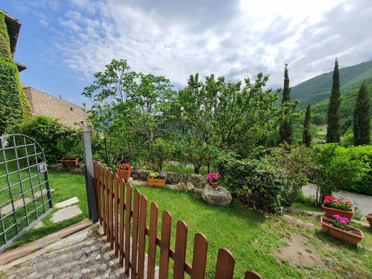 Il Borgo Di Cornillo Villa Meggiano Exterior photo